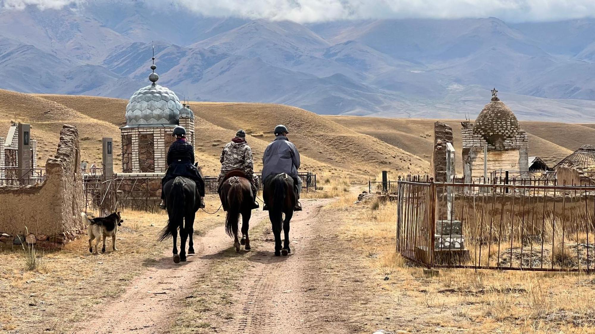 Kyzart Hotel & Horse Tours Bagysh Ngoại thất bức ảnh